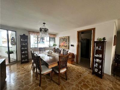 Apartamento de 5 alcobas en venta en Laureles, Medellín, 264 m² · foto 19 de 20