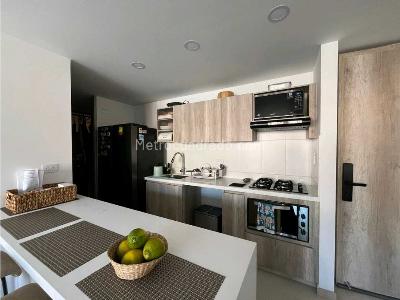 Apartamento en venta en El Poblado, Medellín · foto 2 de 20