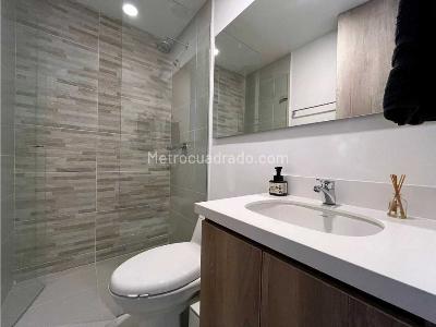 Apartamento en venta en El Poblado, Medellín · foto 4 de 20