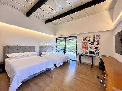 Casa de 5 alcobas en venta en Llanogrande, Rionegro, 795 m² · foto 12 de 20