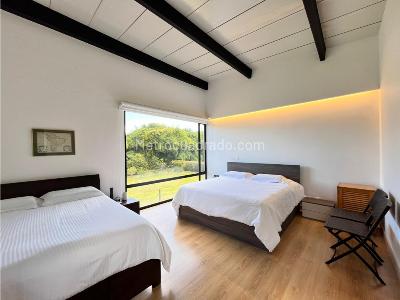 Casa de 5 alcobas en venta en Llanogrande, Rionegro, 795 m² · foto 13 de 20