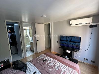 Apartamento en venta en Castropol, Medellín · foto 8 de 10