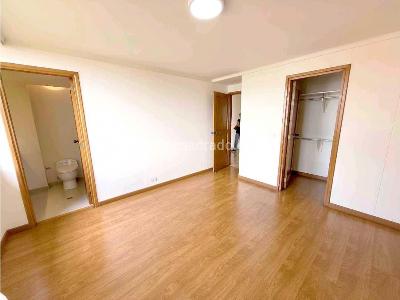 Apartamento de 4 alcobas en venta en La Tomatera, Medellín, 260 m² · foto 11 de 20