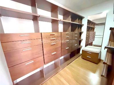 Apartamento de 4 alcobas en venta en La Tomatera, Medellín, 260 m² · foto 15 de 20