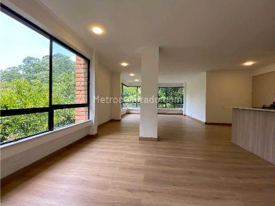 Apartamento de 3 alcobas en venta en El Poblado, Medellín, 127 m² · foto 3 de 20