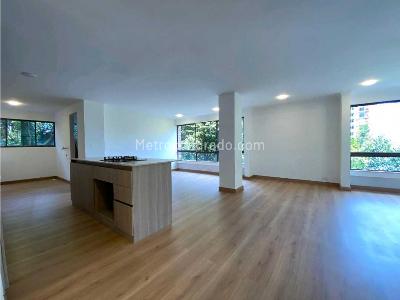 Apartamento de 3 alcobas en venta en El Poblado, Medellín, 127 m² · foto 4 de 20