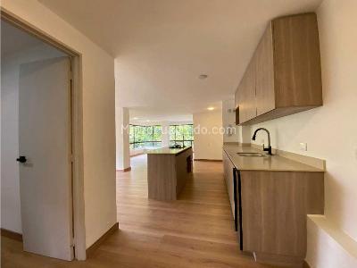 Apartamento de 3 alcobas en venta en El Poblado, Medellín, 127 m² · foto 5 de 20