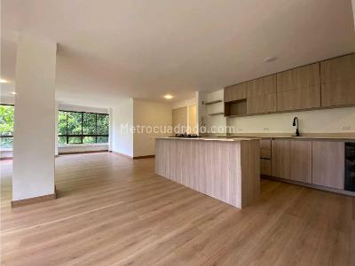 Apartamento de 3 alcobas en venta en El Poblado, Medellín, 127 m² · foto 6 de 20