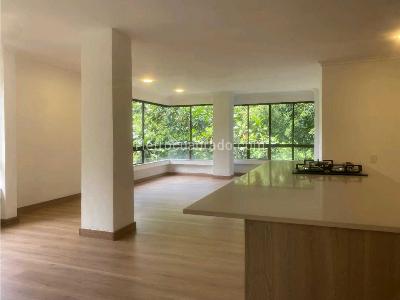 Apartamento de 3 alcobas en venta en El Poblado, Medellín, 127 m² · foto 11 de 20