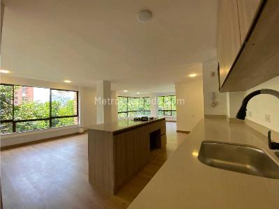 Apartamento de 3 alcobas en venta en El Poblado, Medellín, 127 m² · foto 13 de 20