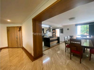 Apartamento de 4 alcobas en venta en Loma De Los Balsos, Medellín, 192 m² · foto 8 de 20