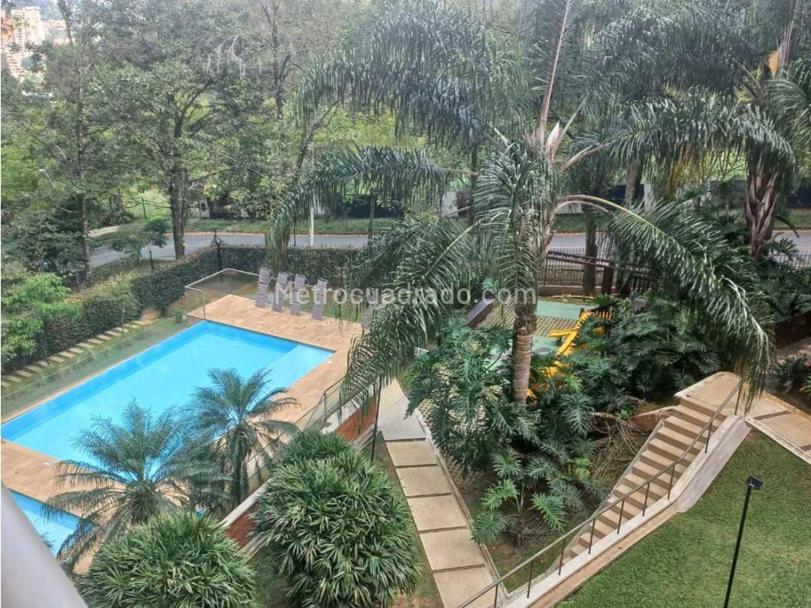 Apartamento de 2 habitaciones en venta en El Poblado, Medellín — imagen 1 de 20