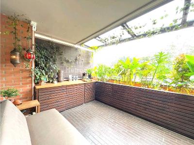 Apartamento de 2 alcobas en venta en El Poblado, Medellín, 104 m² · foto 2 de 20