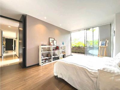 Apartamento de 2 alcobas en venta en El Poblado, Medellín, 104 m² · foto 16 de 20