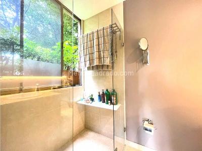 Apartamento de 2 alcobas en venta en El Poblado, Medellín, 104 m² · foto 17 de 20