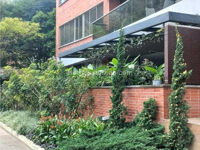 Apartamento de 2 alcobas en venta en El Poblado, Medellín, 104 m² · foto 19 de 20