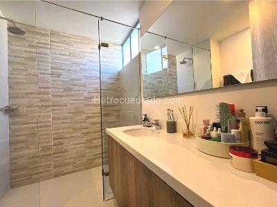 Apartamento en venta en El Poblado, Medellín · foto 11 de 13