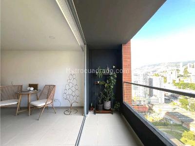 Apartamento en venta en El Poblado, Medellín · foto 4 de 13