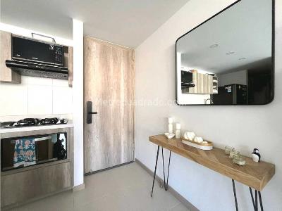 Apartamento en venta en El Poblado, Medellín · foto 7 de 13