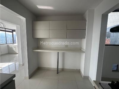 Apartamento en venta en El Poblado, Medellín · foto 9 de 20