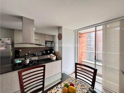 Apartamento en venta en Loma Del Chocho, Envigado · foto 10 de 20