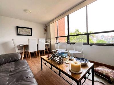 Apartamento de 2 alcobas en venta en La Linde, Medellín, 69 m² · foto 3 de 20