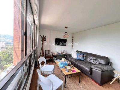Apartamento de 2 alcobas en venta en La Linde, Medellín, 69 m² · foto 5 de 20