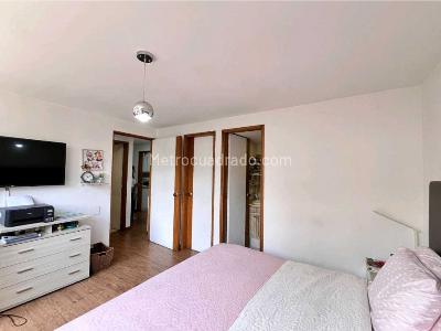 Apartamento de 2 alcobas en venta en La Linde, Medellín, 69 m² · foto 8 de 20