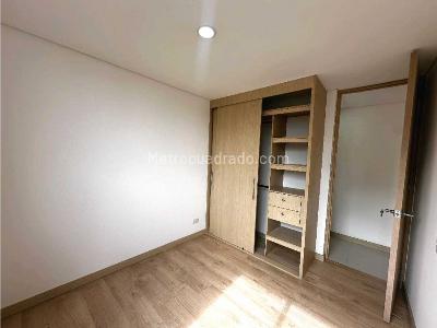Apartamento de 3 alcobas en venta en San Jose, Sabaneta, 77 m² · foto 12 de 20