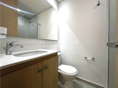 Apartamento de 3 alcobas en venta en San Jose, Sabaneta, 77 m² · foto 15 de 20