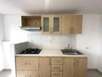 Apartamento de 3 alcobas en venta en San Jose, Sabaneta, 77 m² · foto 5 de 20