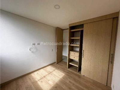 Apartamento de 3 alcobas en venta en San Jose, Sabaneta, 77 m² · foto 8 de 20