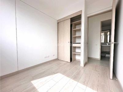 Apartamento de 3 alcobas en venta en Las Vegas, Envigado, 80 m² · foto 10 de 14
