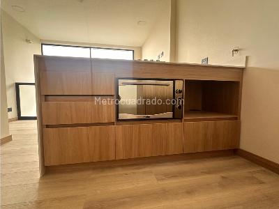 Apartaestudio en venta en El Poblado, Medellín, 43 m² · foto 6 de 18