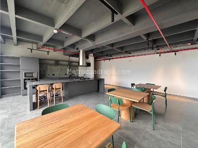 Apartaestudio en venta en El Poblado, Medellín, 43 m² · foto 15 de 18