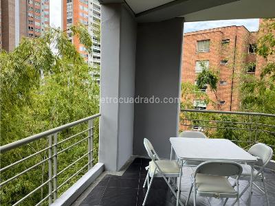 Apartaestudio en venta en El Poblado, Medellín, 67 m² · foto 12 de 15