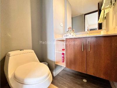 Apartamento de 3 alcobas en venta en Loma Escobero, Envigado, 132 m² · foto 18 de 20