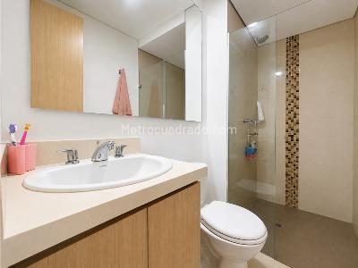 Apartamento de 3 alcobas en venta en Santa Catalina, Itagüí, 77 m² · foto 7 de 8