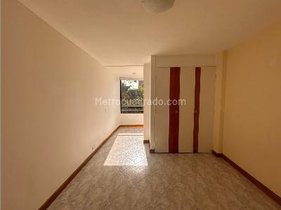 Apartamento de 3 alcobas en venta en Los Parras, Medellín, 109 m² · foto 6 de 14