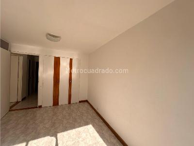 Apartamento de 3 alcobas en venta en Los Parras, Medellín, 109 m² · foto 7 de 14