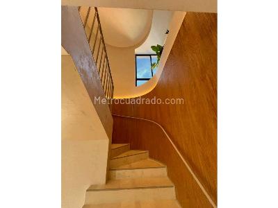 Apartamento de 4 alcobas en venta en Los Parras, Medellín, 320 m² · foto 1 de 18