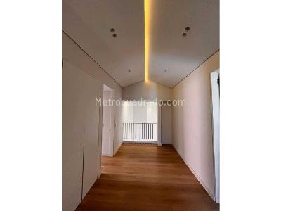Apartamento de 4 alcobas en venta en Los Parras, Medellín, 320 m² · foto 10 de 18