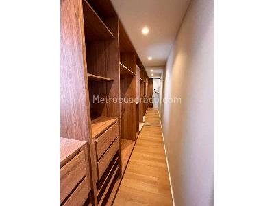 Apartamento de 4 alcobas en venta en Los Parras, Medellín, 320 m² · foto 14 de 18
