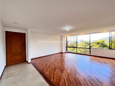 Apartamento de 3 alcobas en venta en El Poblado, Medellín, 183 m² · foto 3 de 20