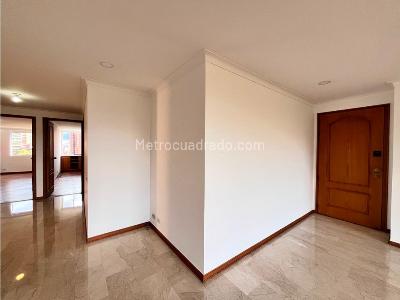 Apartamento de 3 alcobas en venta en El Poblado, Medellín, 183 m² · foto 8 de 20
