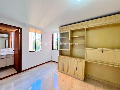 Apartamento de 3 alcobas en venta en El Poblado, Medellín, 183 m² · foto 10 de 20