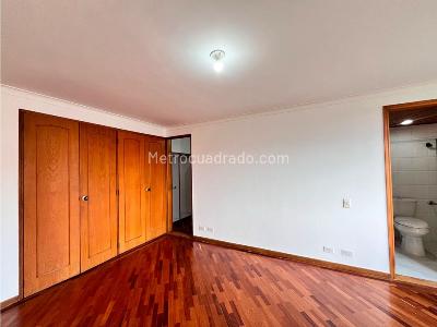 Apartamento de 3 alcobas en venta en El Poblado, Medellín, 183 m² · foto 18 de 20