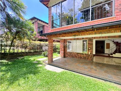 Casa de 3 alcobas en venta en Cola Del Zorro, Medellín, 240 m² · foto 2 de 20
