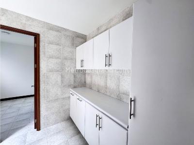 Casa de 3 alcobas en venta en Cola Del Zorro, Medellín, 240 m² · foto 7 de 20