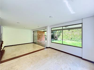 Casa de 3 alcobas en venta en Cola Del Zorro, Medellín, 240 m² · foto 8 de 20